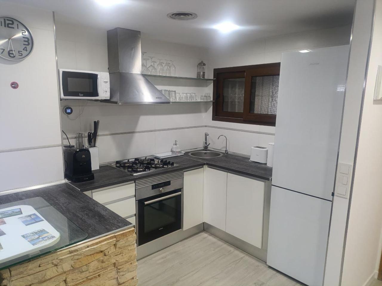Apartment To Rent In Costa Blanca Torrevieja Exterior foto