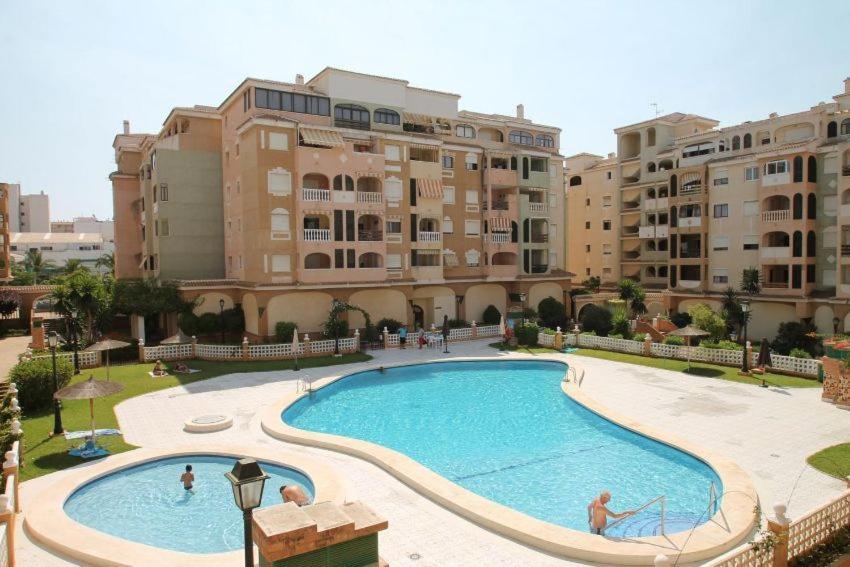 Apartment To Rent In Costa Blanca Torrevieja Exterior foto