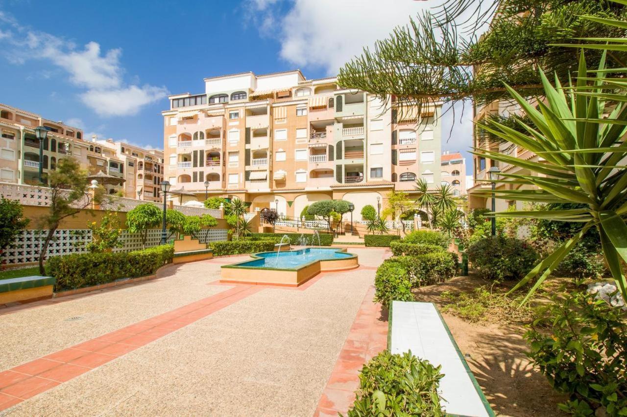 Apartment To Rent In Costa Blanca Torrevieja Exterior foto